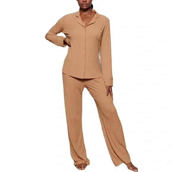 camel SKIMS soft lounge sleep set | SKIMS pjs | tan sleep set - Picture 1 of 7